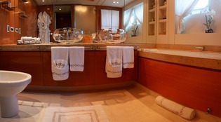 VIP bathroom with tub