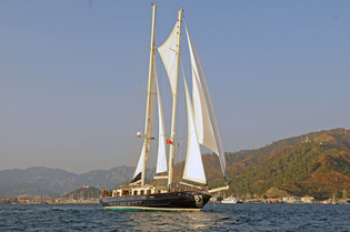 Sailing V